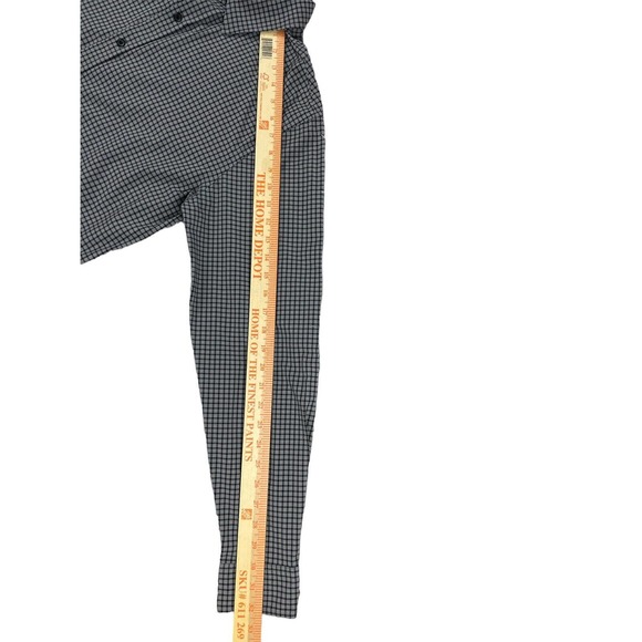 Travis Mathew Plaid Button Up Long Sleeve Mens Shirt Size M Black Grey - Picture 5 of 8